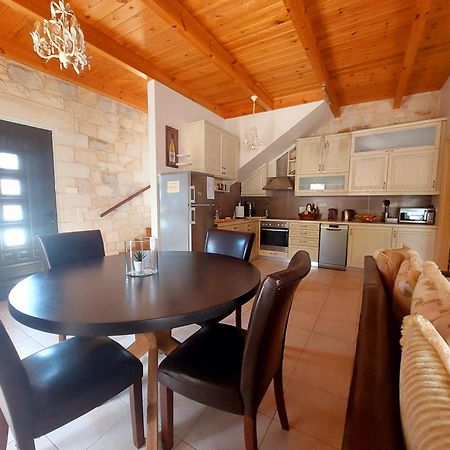Villa Constancia Stalós 외부 사진