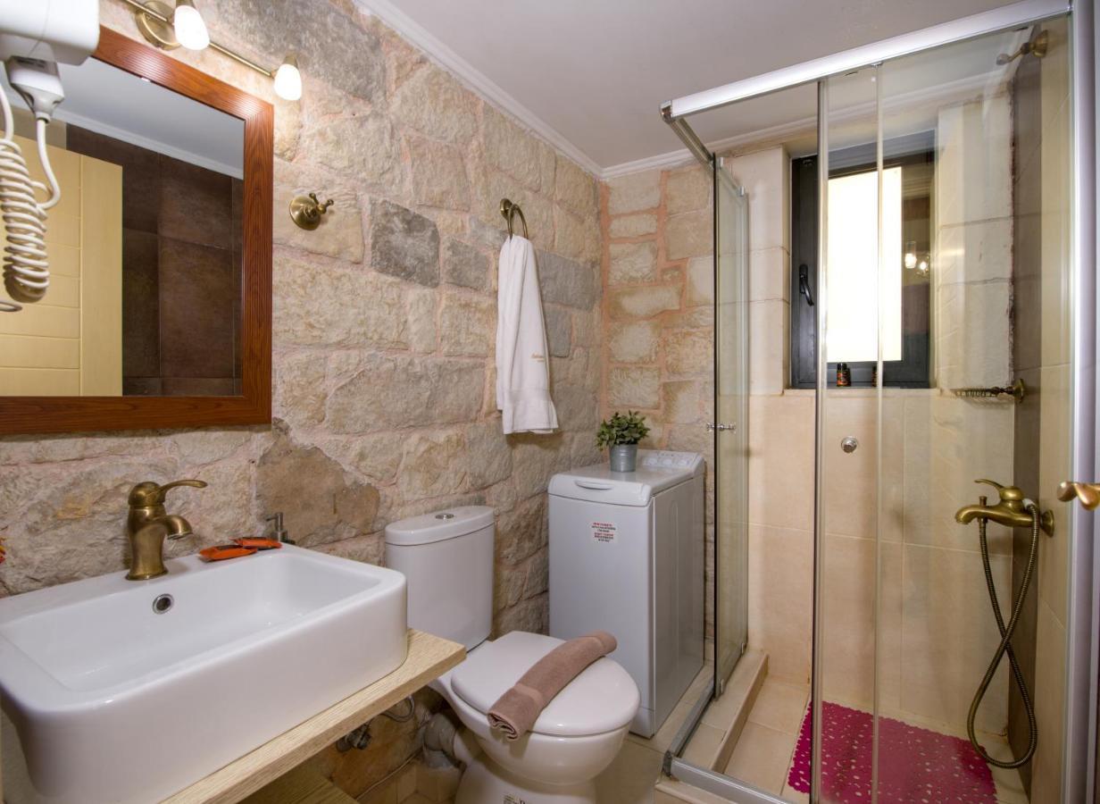 Villa Constancia Stalós 외부 사진
