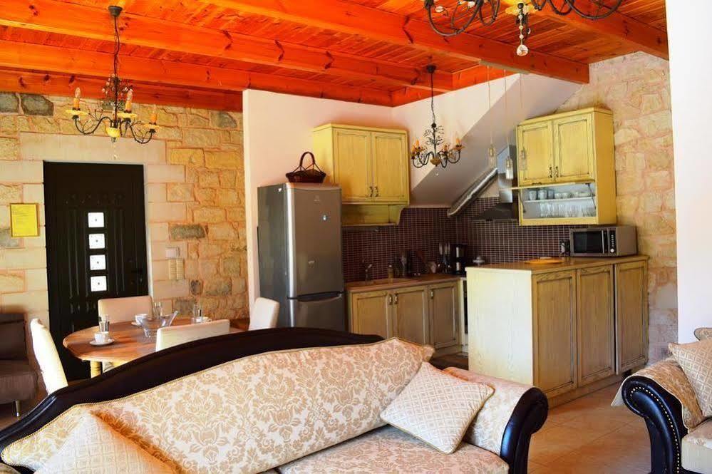 Villa Constancia Stalós 외부 사진