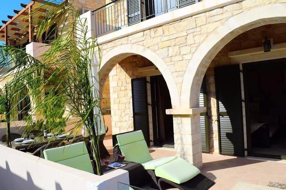 Villa Constancia Stalós 외부 사진